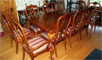 Dining Table w/ 10 Chairs & 2 Leaves w/ Pads