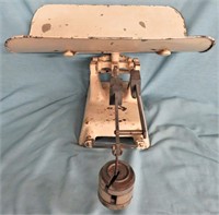 VINTAGE PRODUCE/BABY SCALE *22 LB COUNTER WEIGHTS