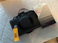 EE100 INSTANT CAMERA