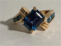 10 K Gold Blue Topaz Ring Size 5