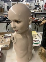 MANNEQUIN BUST