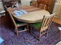 OVAL DINING TABLE W MIXED WOOD / LAMINATE