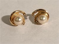 14 K Gold and Pearl Earrings, Pierced