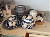 Set of Churchill Dishes
