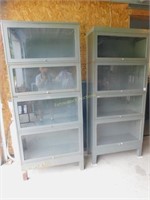 2 stacking barristers bookcases & 3 shelf cabinet