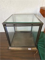 brass & glass display case (14-1/2" cube)