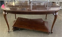 Thomasville Queen Anne Style Dining Table with 2