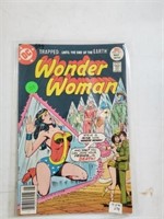 Wonderwoman #231 DC