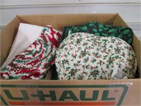 Christmas Towels, Pot Holders, Oven Mits, Doilies