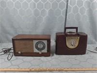 2 zenith radios. Collector pieces only