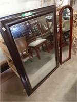 2 hanging wall mirror. Largest measures 30 3/4" x