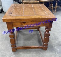 Wooden Side Table (28 x 23 x 21)
