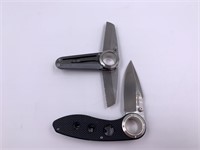 Lot of 2 folding knives with finger loops Gerber a