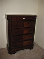 Mahogany 5 Drawer Chest on Chest Like New **