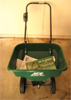 Ace Green Turf Seed Spreader - New