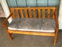 4' Pine Bench W/ Cushion