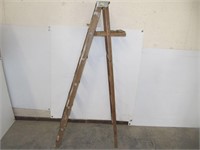 68" Wooden Step Ladder
