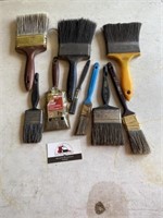 Paint brushes