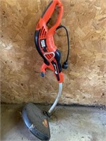 Electric Black & Decker weedeater