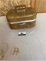 Vintage Train Case suitcase