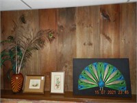 VASE, PRINT, WOVEN PICTURE, PEACOCK WALL DÉCOR