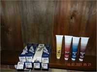 8 TUBES WINTON OIL PAINTS ,ALL ITEMS SOLD AS IS,