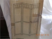 FOLDING SCREEN ,ALL ITEMS SOLD AS IS, NOT