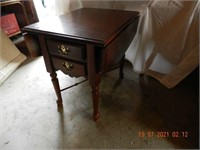 MAPLE LAMP TABLE ,ALL ITEMS SOLD AS IS, NOT