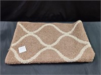 46 x 29 Throw Rug Good Used Cond