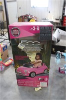 NEW FIAT 500 6 VOLT BATTERY POWERED RIDE ON TOY