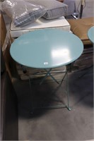 NEW METAL BISTRO TABLE 24"X27"