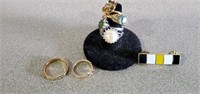 Miscellaneous unmarked rings