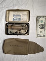 WW2 Japanese hypodermic glass syringe kit