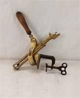 VINTAGE BRASS BOTTLE OPENER