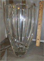 DG-14 10" cut crystal vase having small chip