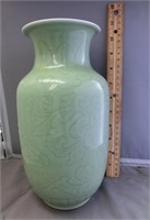 DG64- Song style Chinese vase w/base stamp 10"