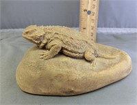 DG65- chalk horned toad paperweight signed PN 53