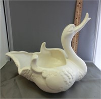 DG70- Hull Pottery ivory bird console bowl