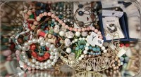 Y-46 lot of costume jewelry