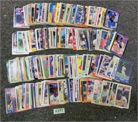 H-297 lg lot of baseball cards