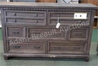 TAN NHAT Wood Co., LTD  7-drawer dresser,
