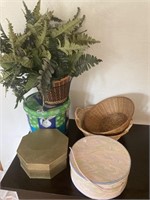 GROUP OF BASKETS AND ARTIFICIAL PLANT