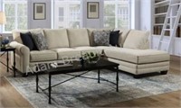 NEW Luna 2-piece sectional w/ 4 decorative throw