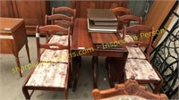 Drop Leaf Dining table w/ extensions & 6 chairs