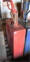 Oil Tank & Pump (Red)