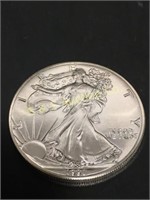 1991  silver eagle round.  1oz. .999