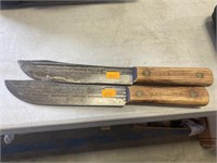 2 old hickory knives