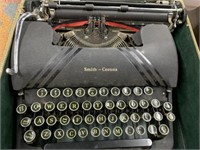 Smith Corona Typewriter, Floating Shift Model