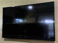 Insignia Flatscreen TV