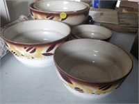lot of vintage nesting mixing bowls